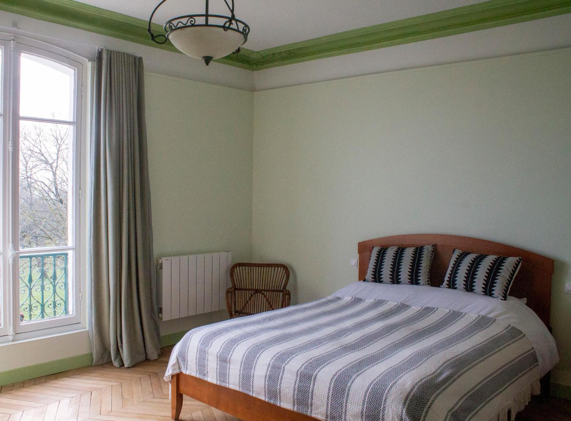Manoir Le Parc Near Paris & Disneyland Villevaude Room photo